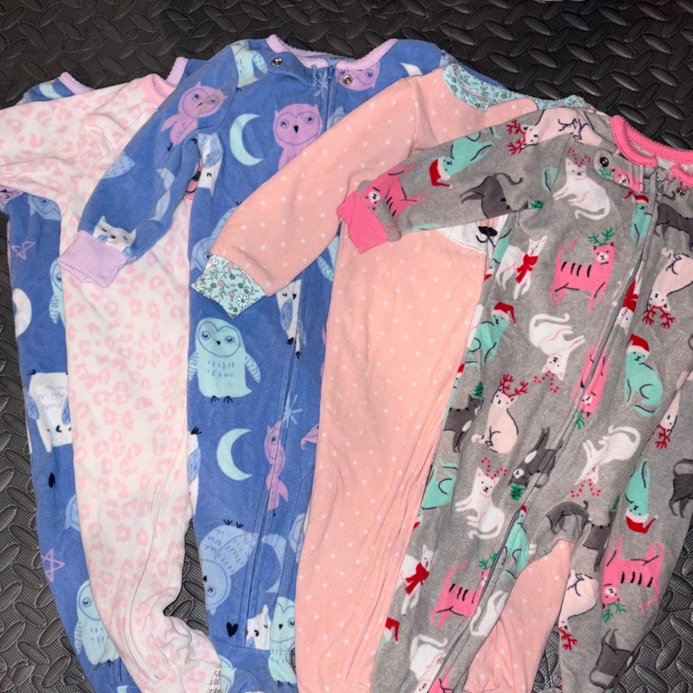 Bundle of 5 12 month fleece footed sleepers carters